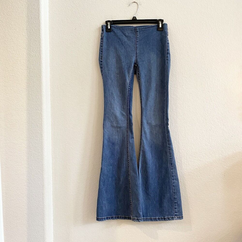 Free People Penny Pull On Flare Leg Jeans Size 25 Medium Wash - Picture 4 of 10
